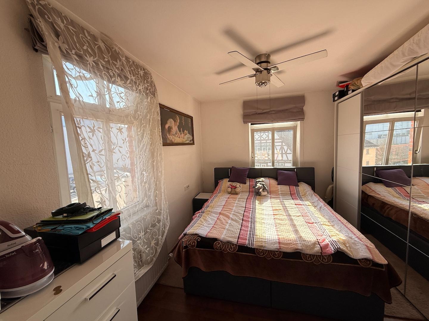 Schlafzimmer 1