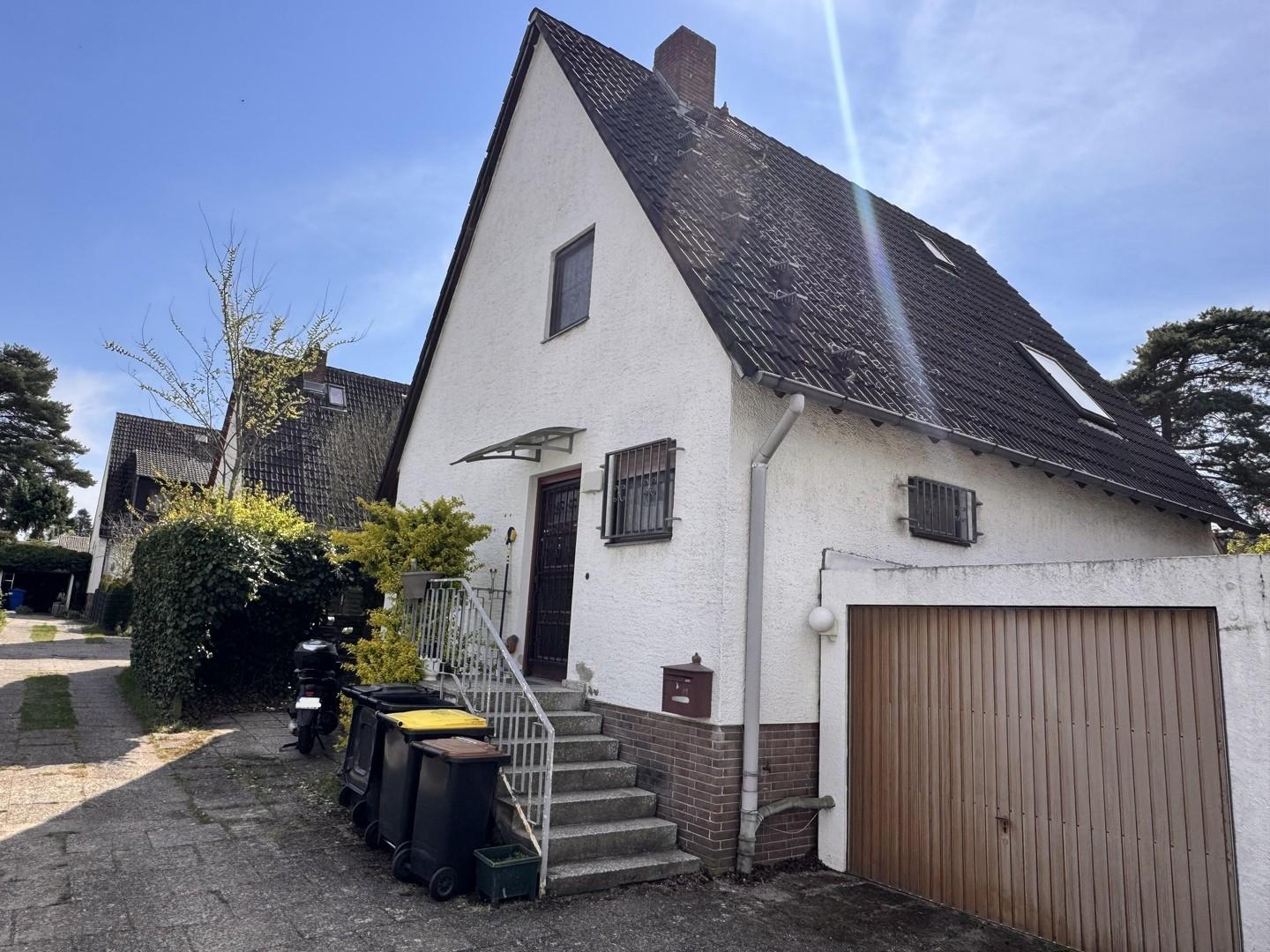 Auffahrt - Garage - Stellplatz