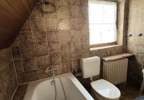 Wannenbad im Obergeschoss