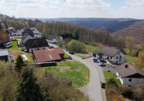 Grundstück und Umgebung