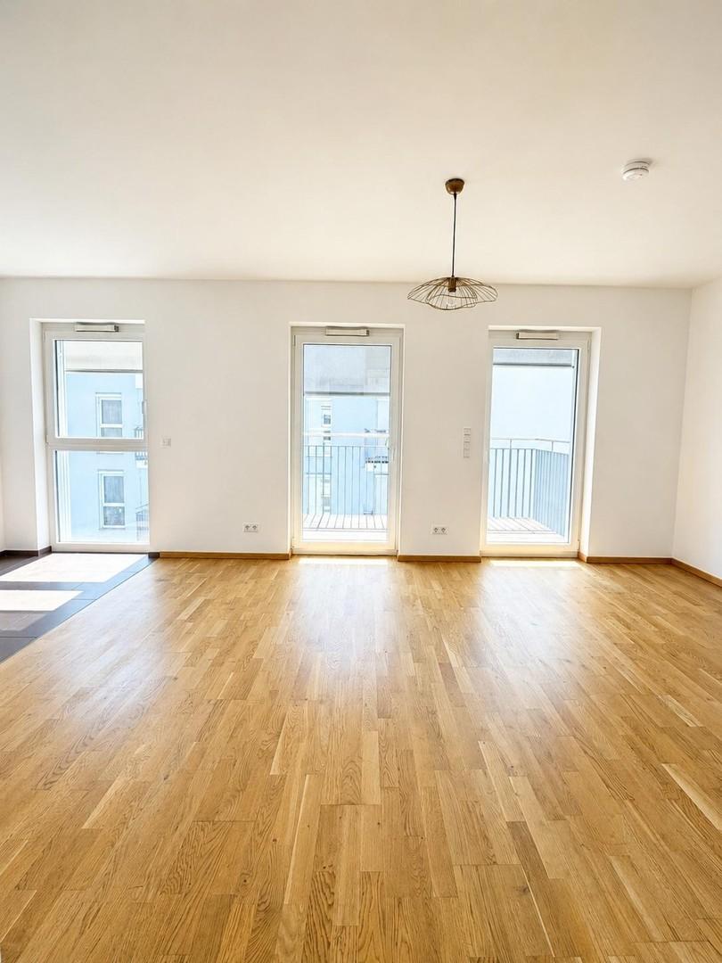 Wohnzimmer unmöbliert