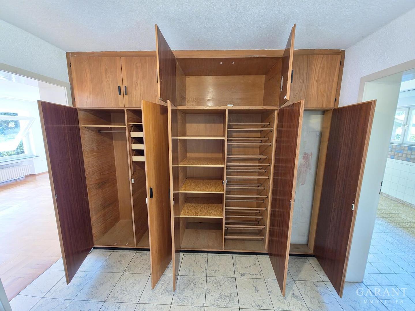 Integrierte Garderobe