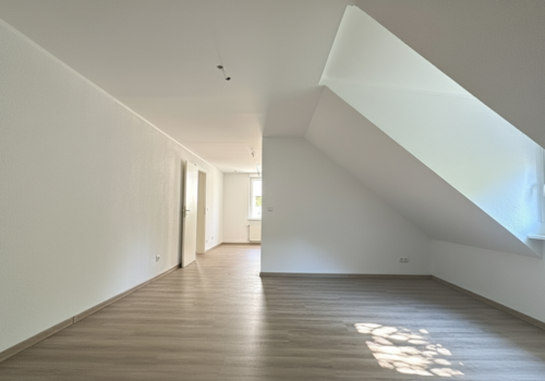 Wohnzimmer (DG)
