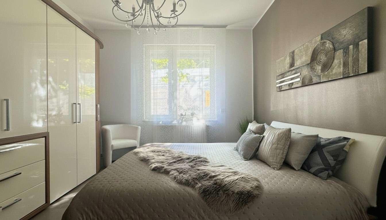 1. Schlafzimmer (EG)