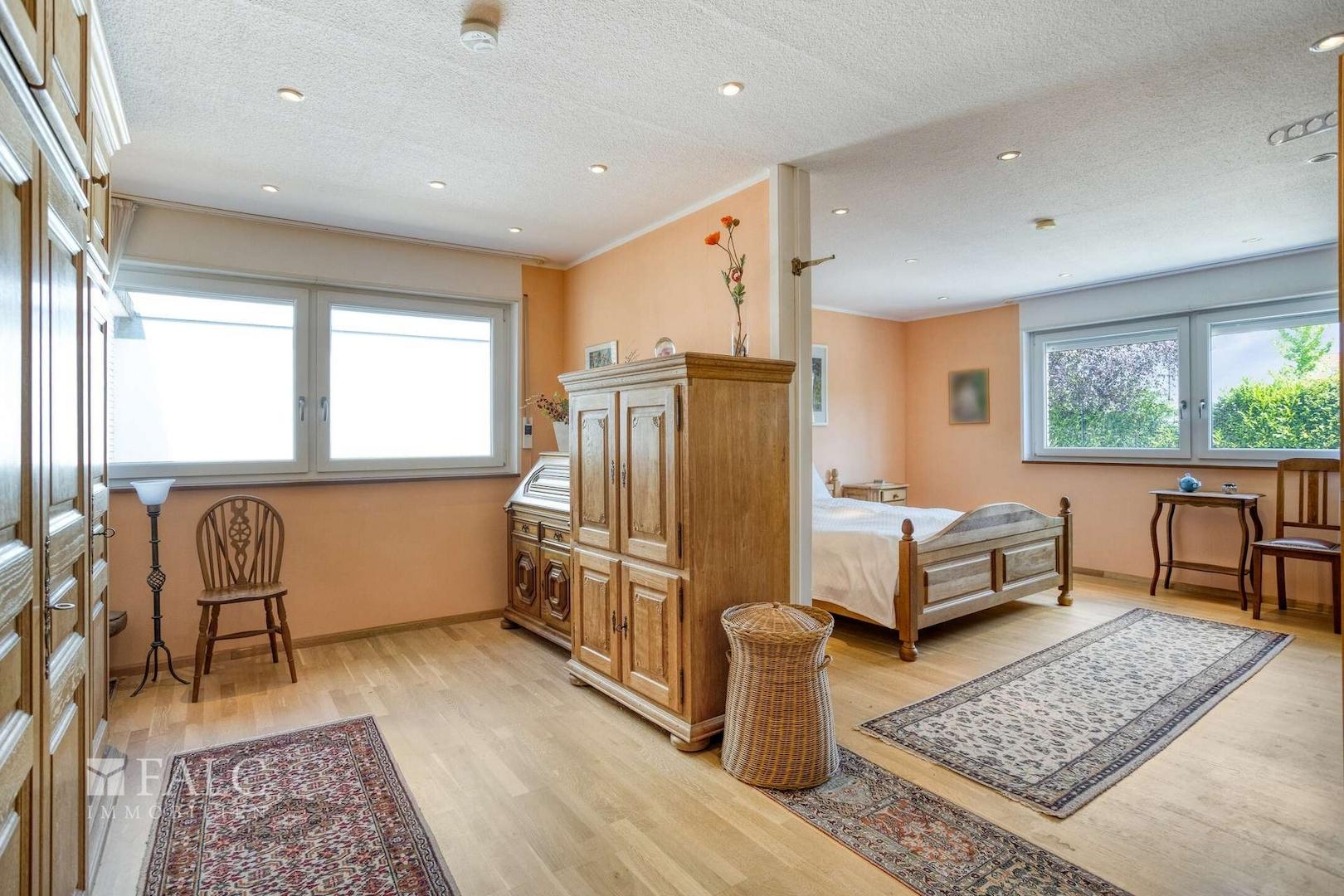 Schlafzimmer und Ankleide
