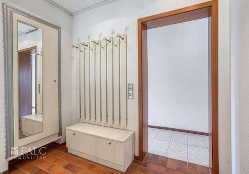 Garderobe im Treppenhaus OG