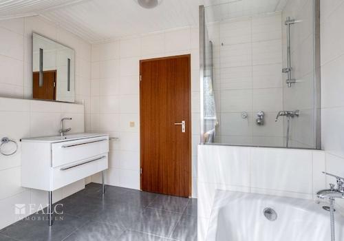 Badezimmer OG