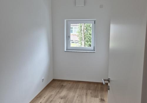 Arbeits-/Ankleidezimmer
