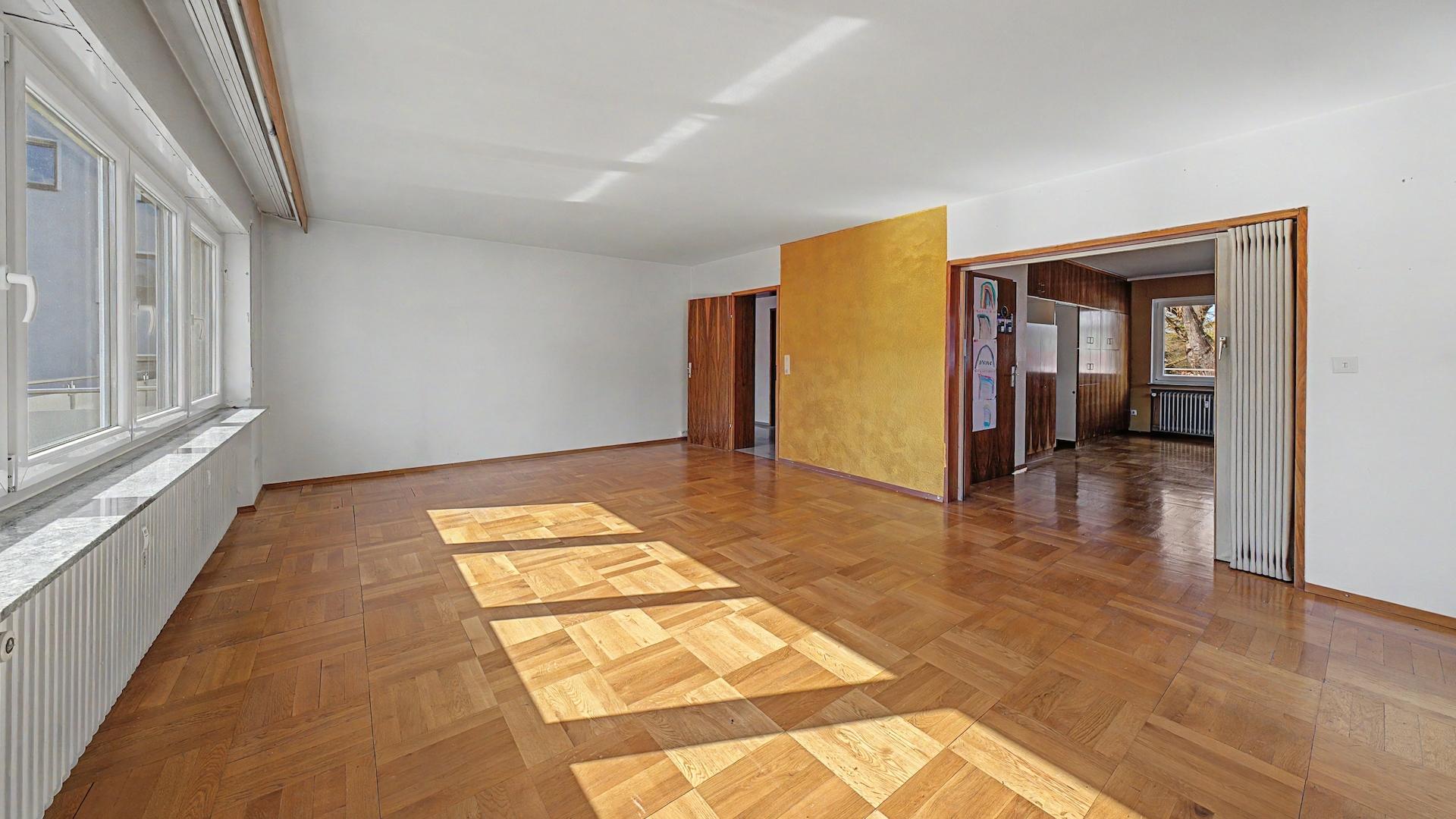großes Wohnzimmer OG, offener Wohnbereich Esszimmer