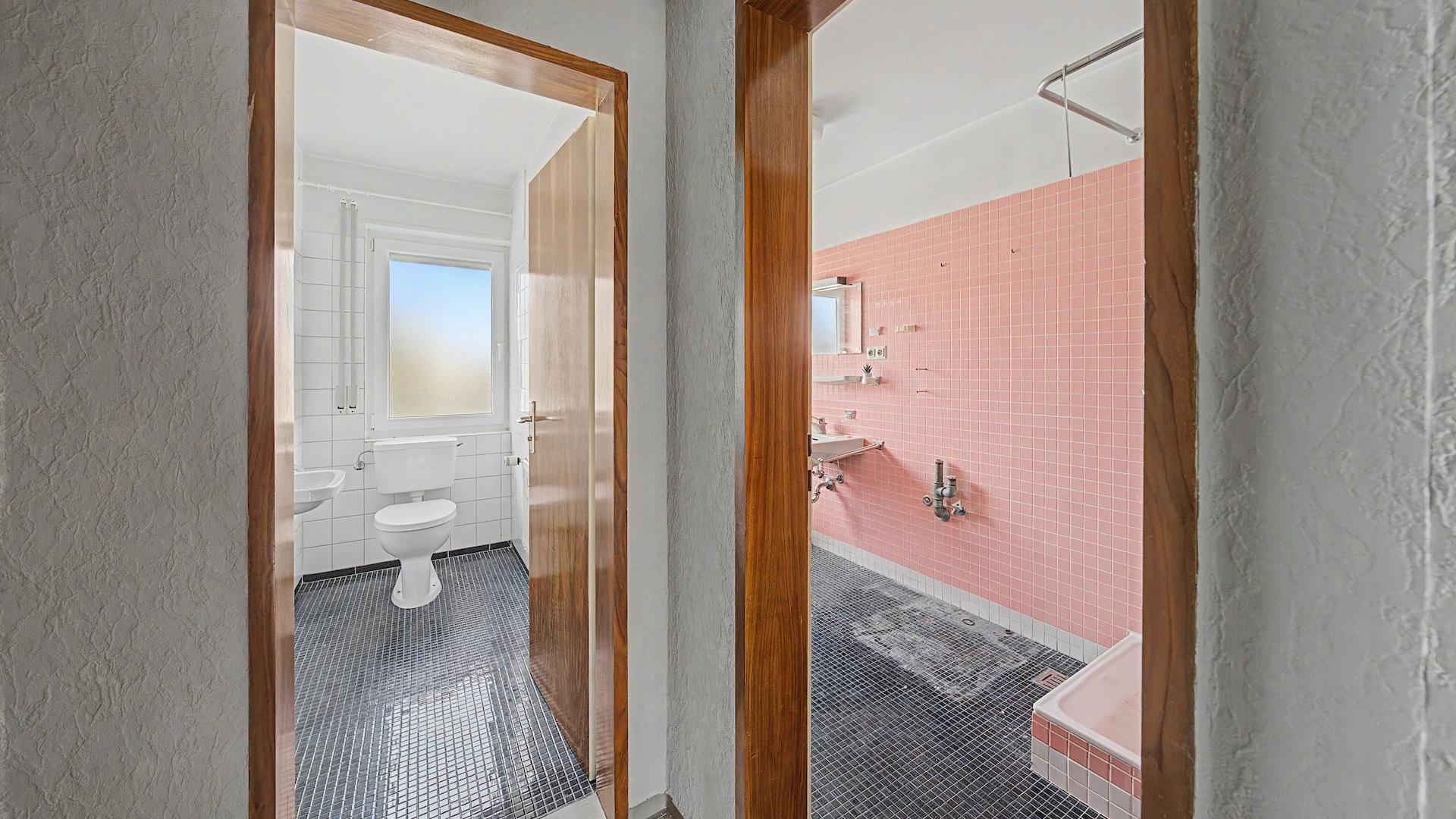 Badezimmer und Toilette