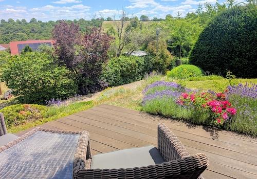 Blick von der Holzterrasse