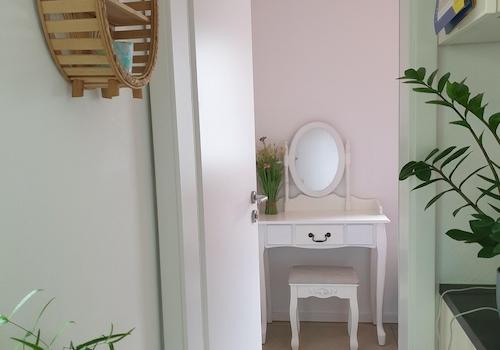 Blick ins Schlafzimmer