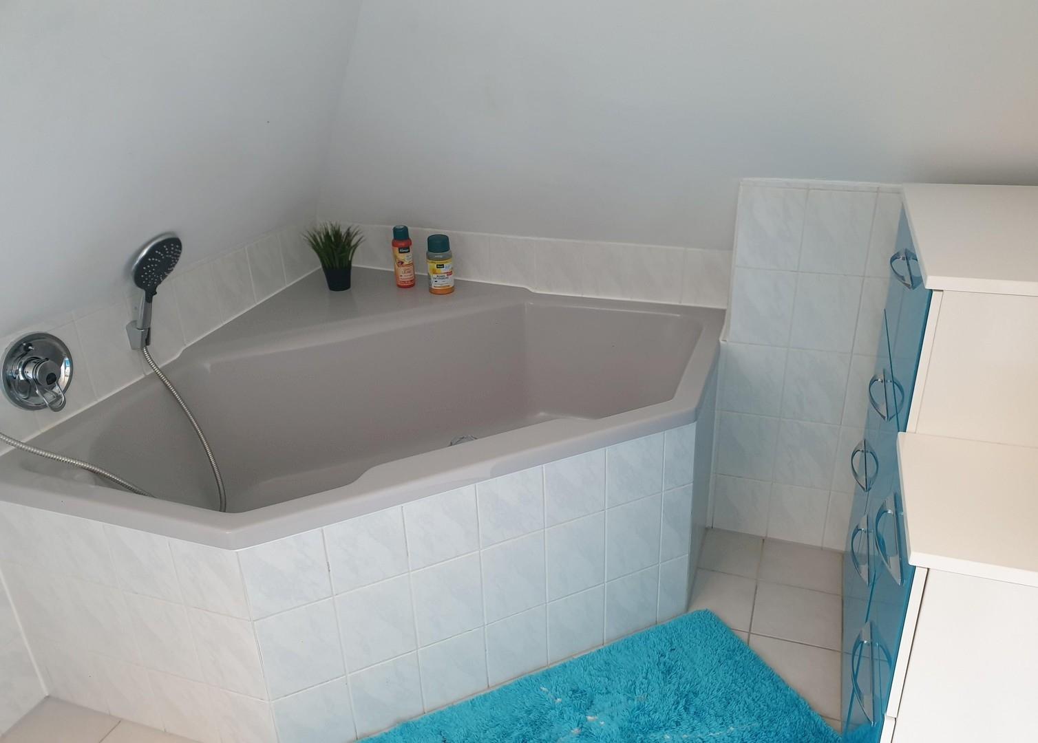 Eckbadewanne
