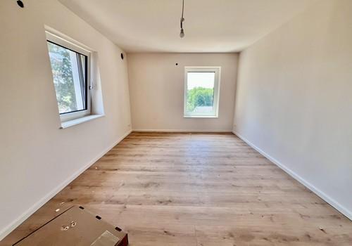 Arbeits- oder Kinderzimmer