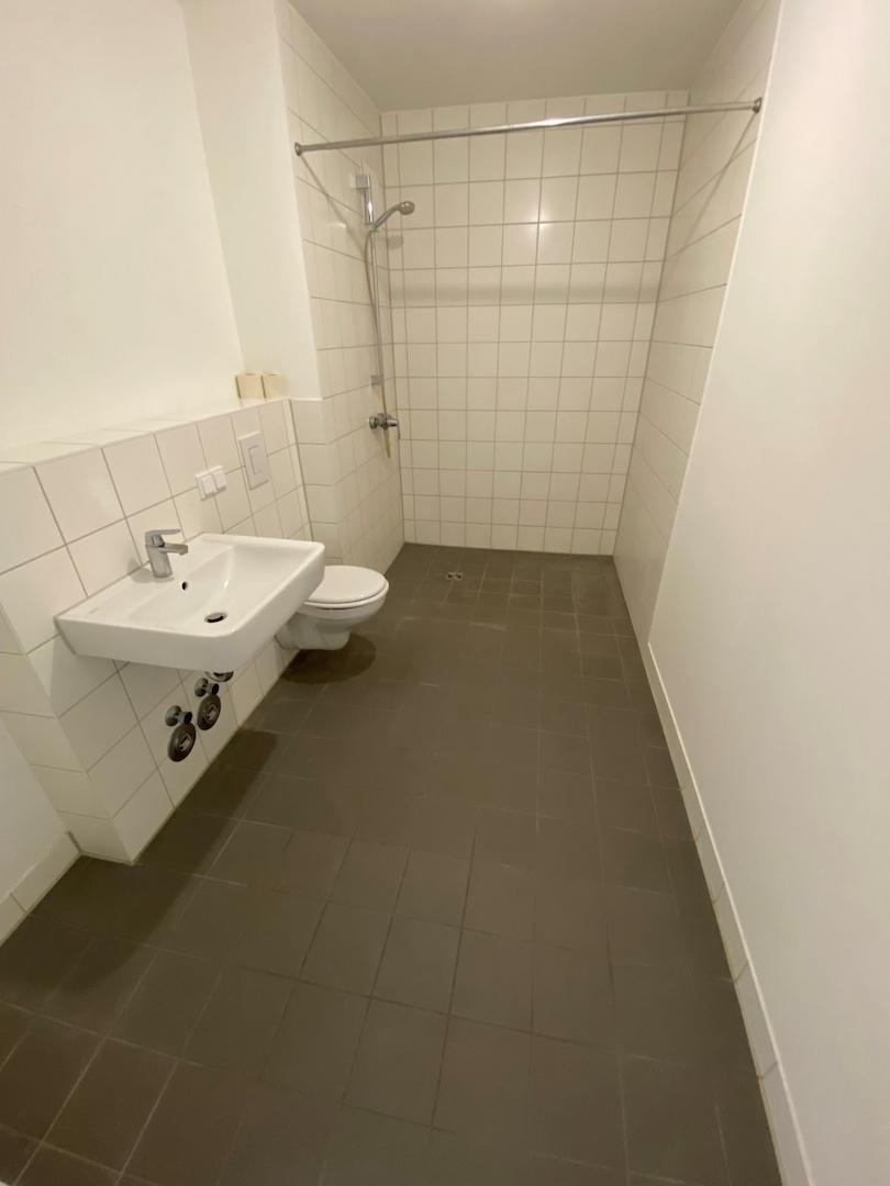 Bad mit bodengleicher Dusche