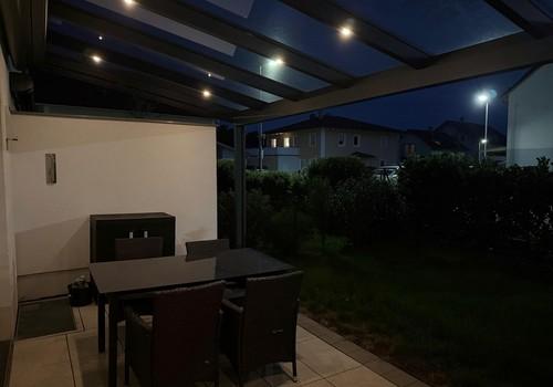 überdachte Terrasse