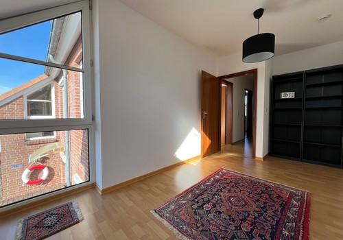 Zimmer 3 II, OG