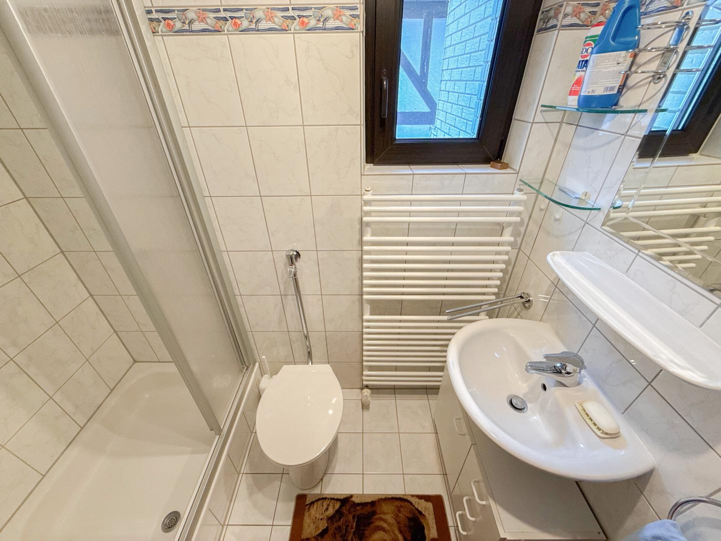 Haus 1 OG Duschbad