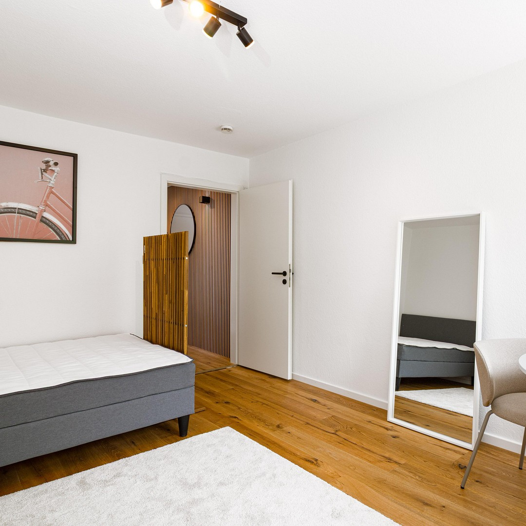 Wohn- und Schlafzimmer