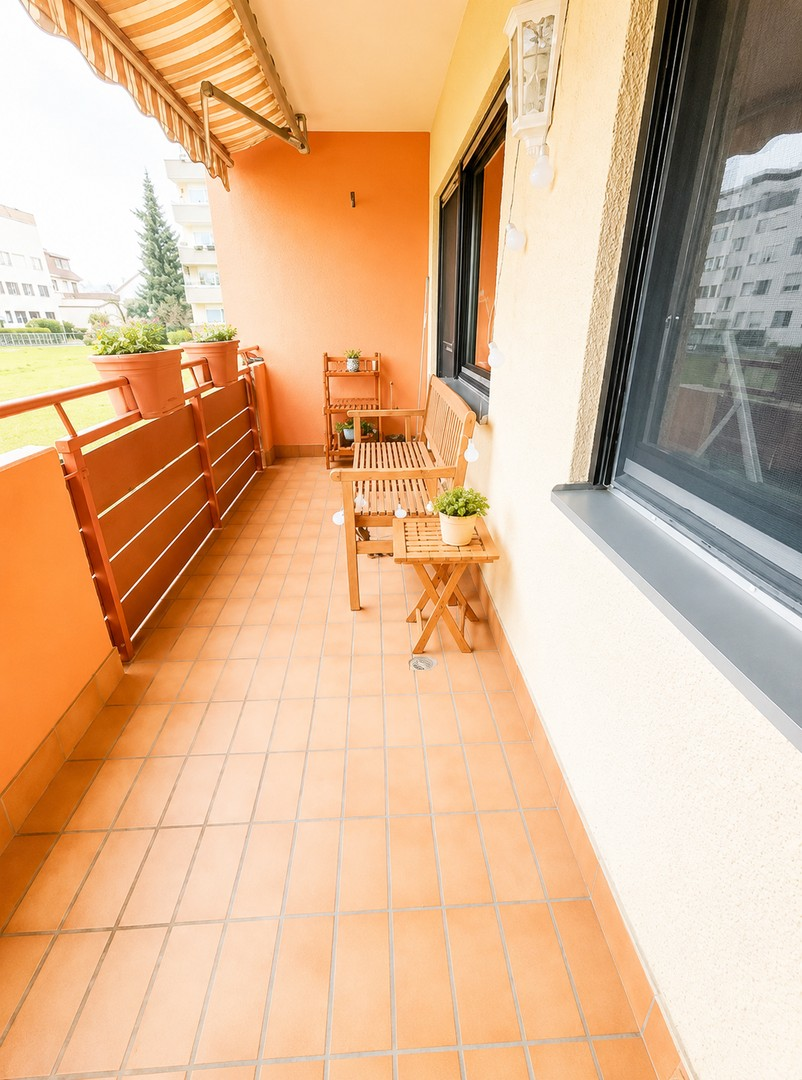 Balkon mit Markise
