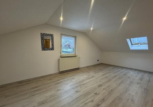Schlafzimmer DG
