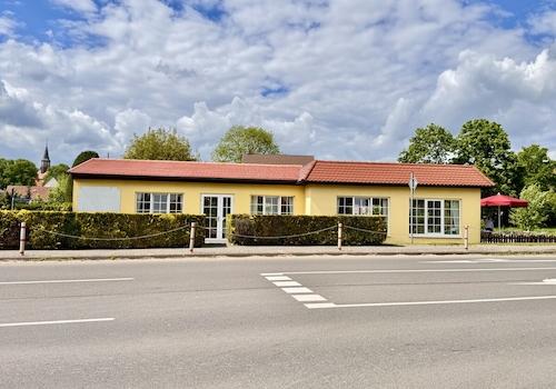 Gebäude