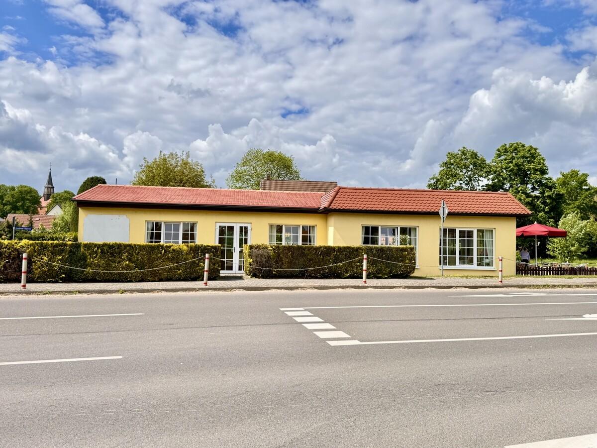 Gebäude