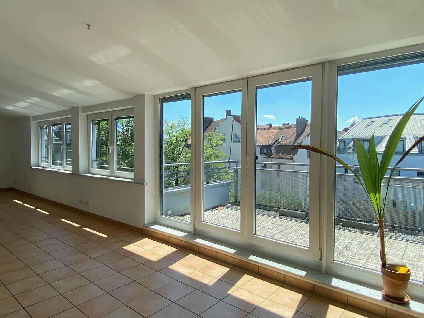 Wohnbereich mit Dachterrasse