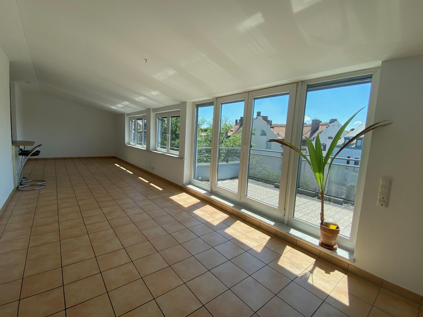 Südfensterfront/Wohnraum