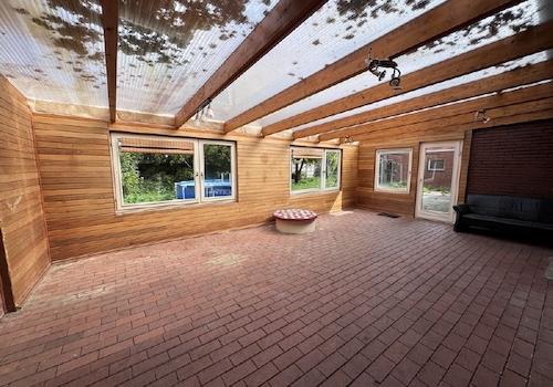 überdachte Terrasse