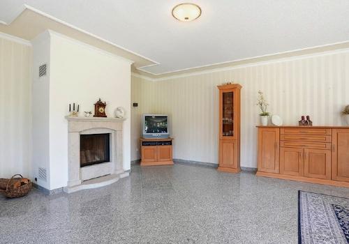 Wohnzimmer - Bild II
