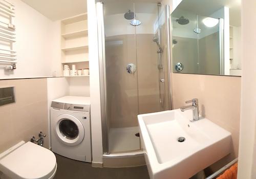 zeitloses Duschbad