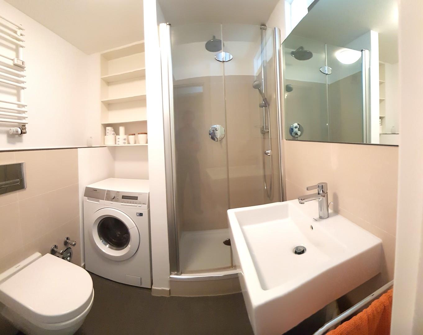 zeitloses Duschbad