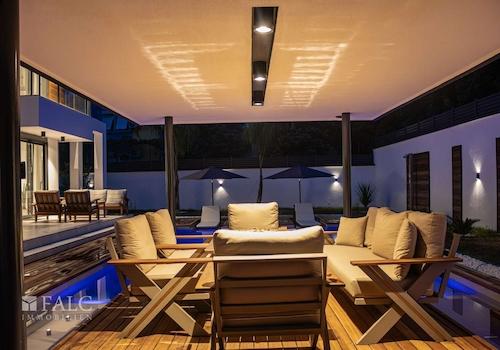 Poolterrasse