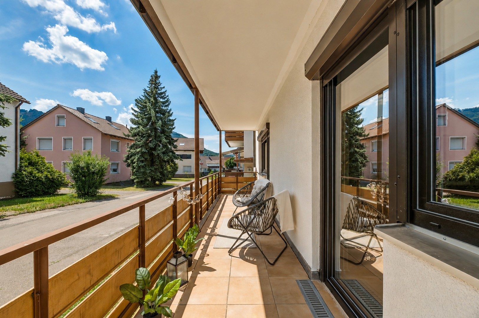 Großer Sonnenbalkon
