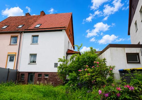 Hausrückseite