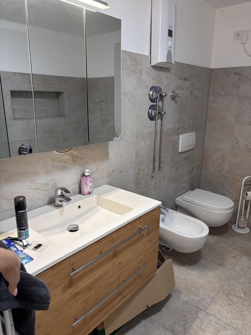 Voll-Bad (WB,Bidet,Touilette)