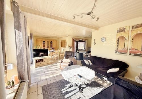 rückwärtiges Haus / OG / Wohn- u. Essbereich
