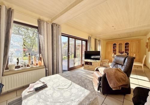 rückwärtiges Haus / OG / Wohn- u. Essbereich