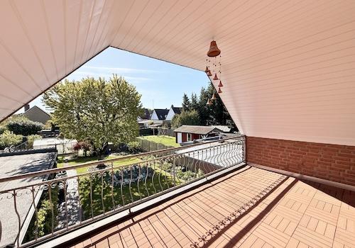 rückwärtiges Haus / OG / Loggia