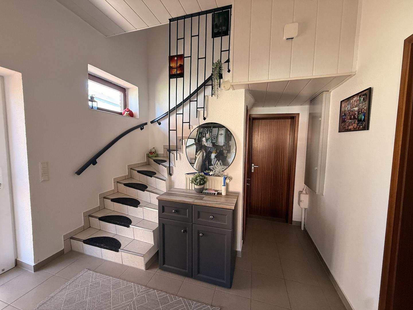 vorderes Haus / EG / Flur