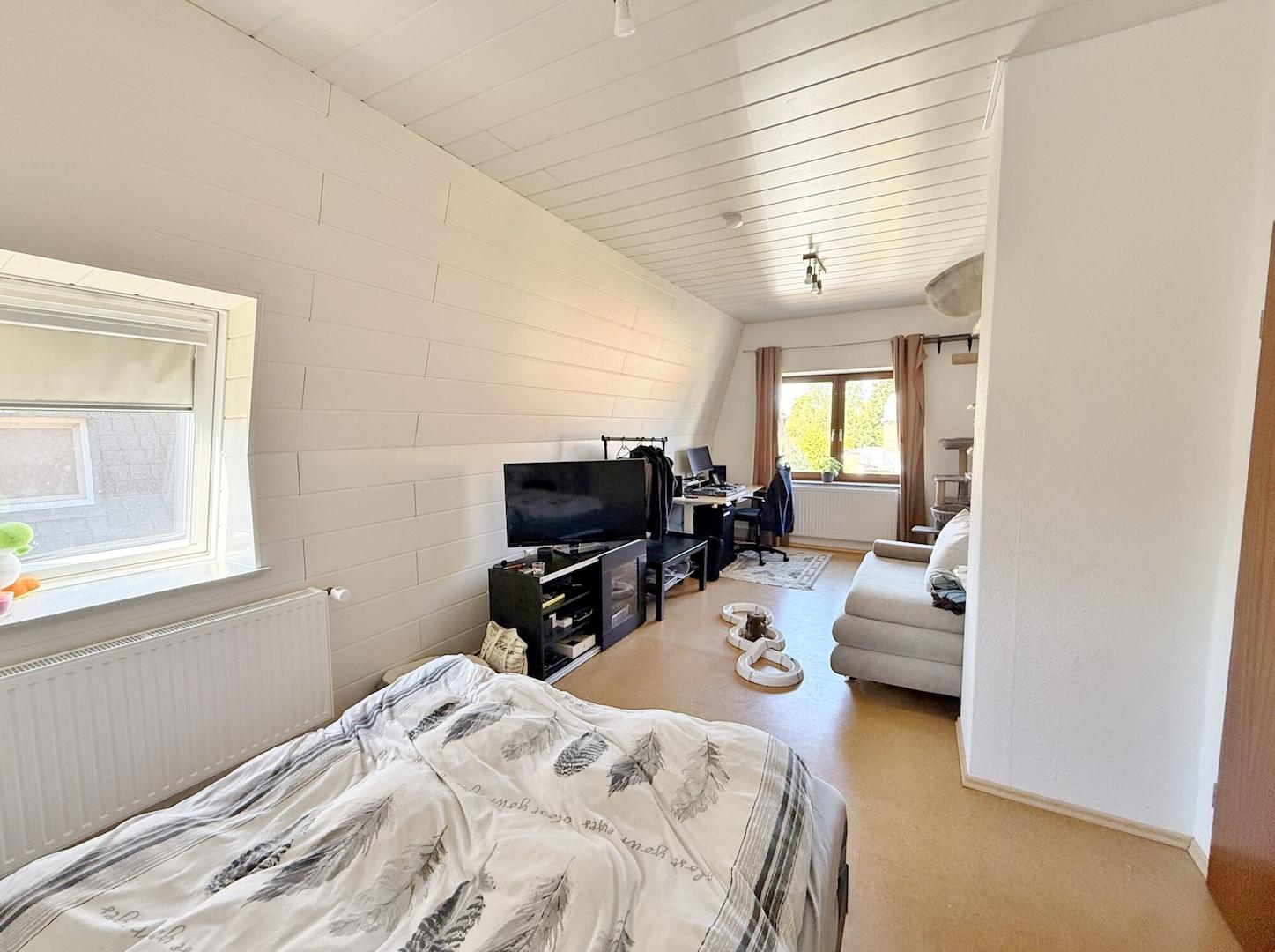 vorderes Haus / OG / Schlafzimmer