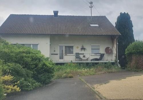 Freistehendes Haus