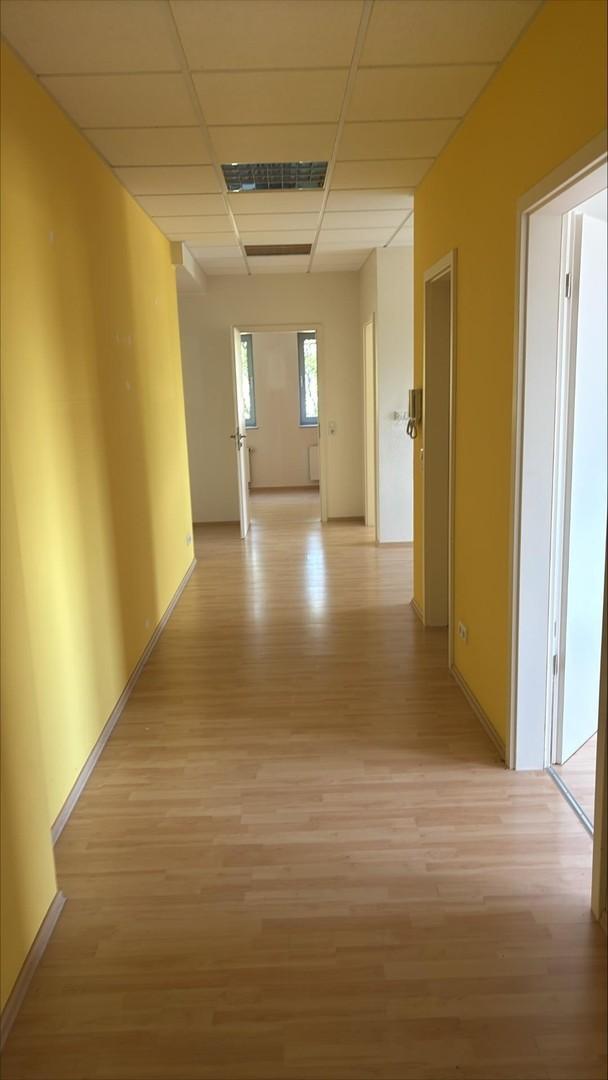 Büro 1