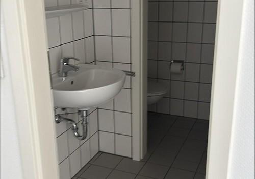 Bad Büro 3