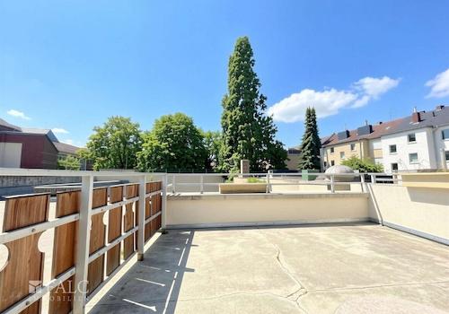 1. OG Flügel Balkon 
