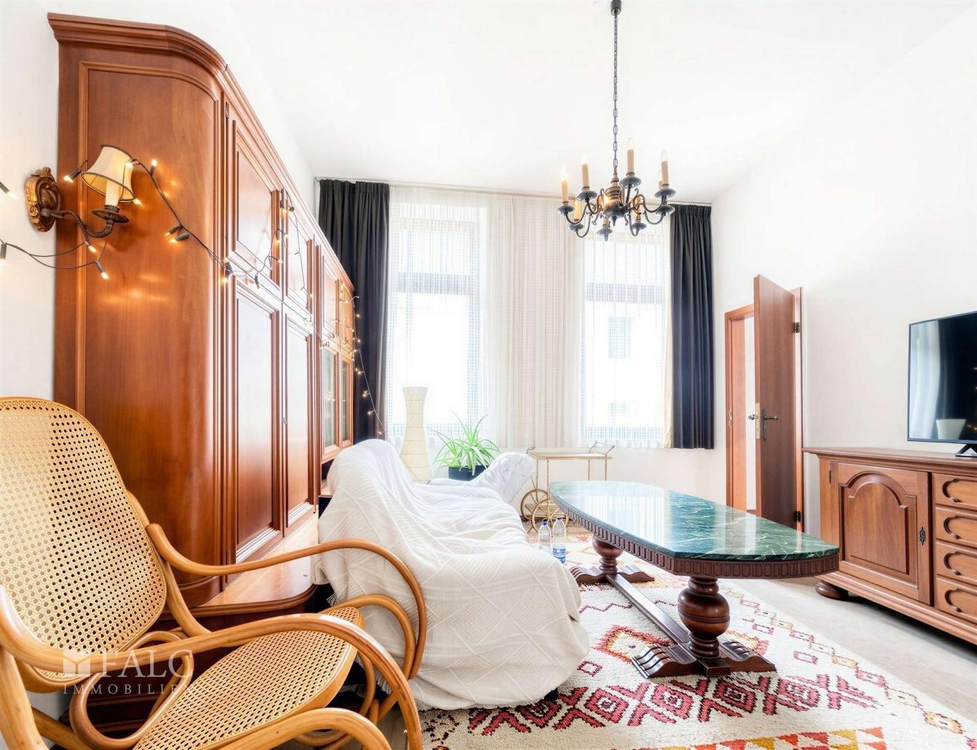 1. OG Vorderhaus Wohnzimmer 