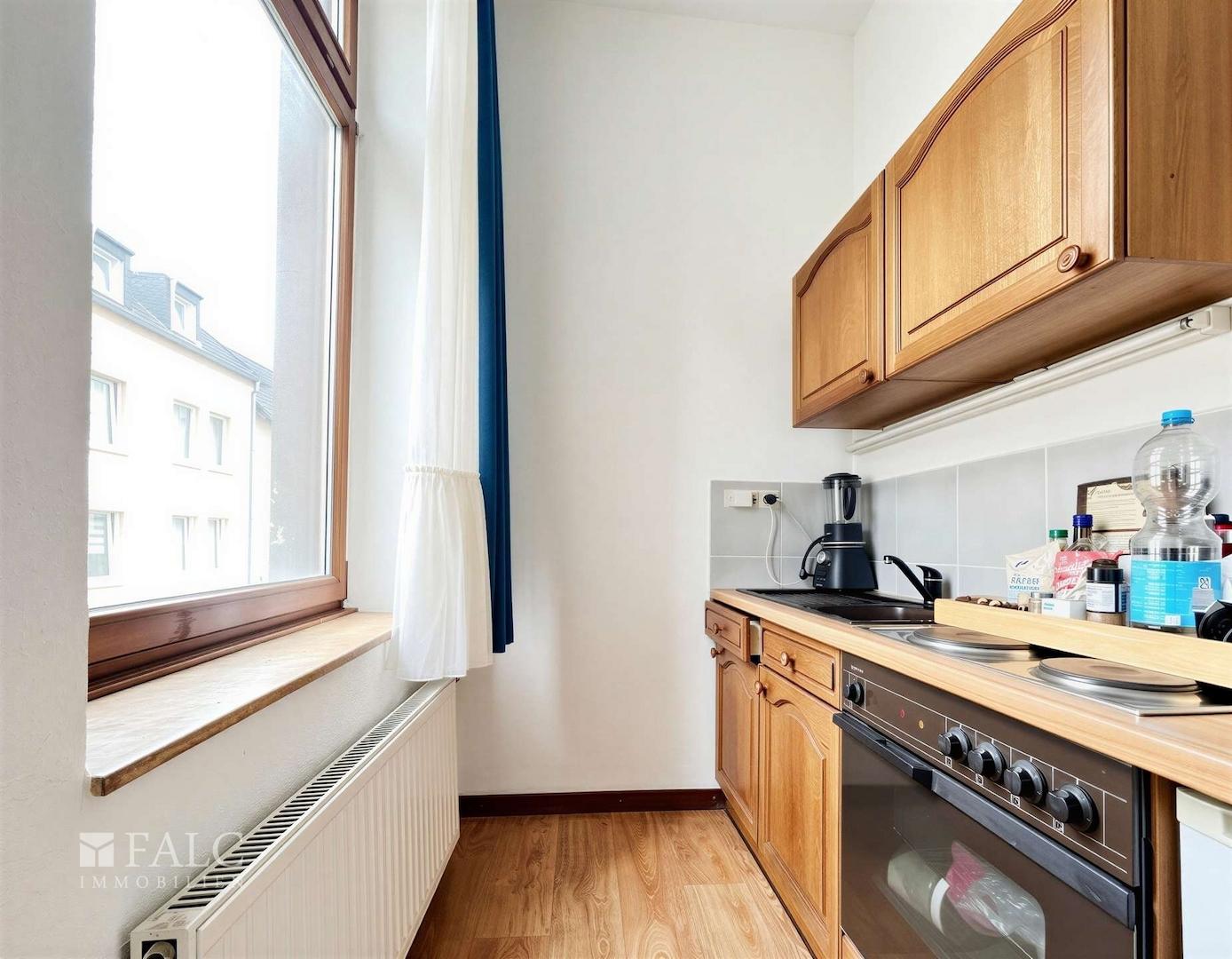 1. OG Vorderhaus Küche
