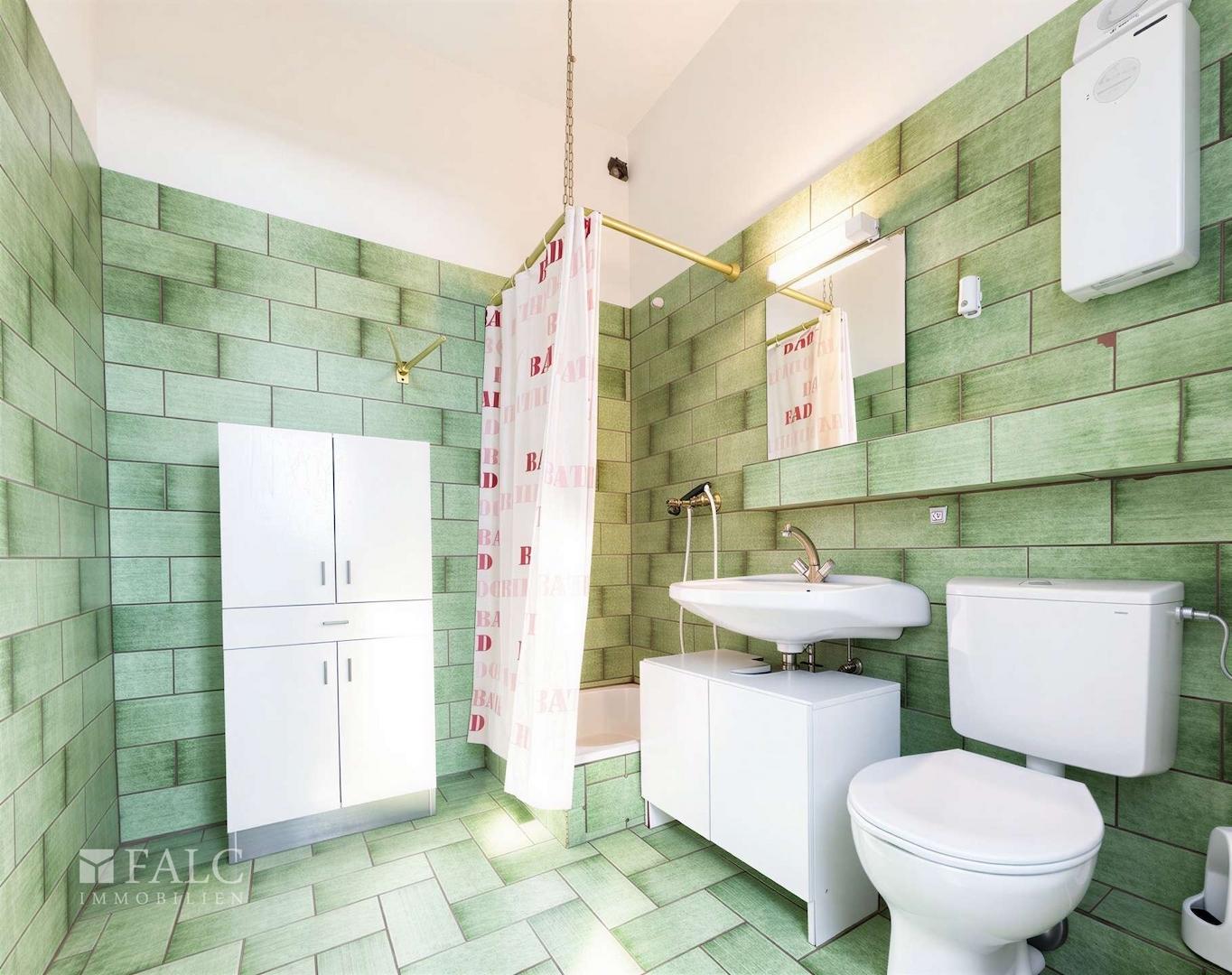 2. OG Vorderhaus Badezimmer 