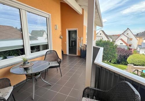 Balkon OG